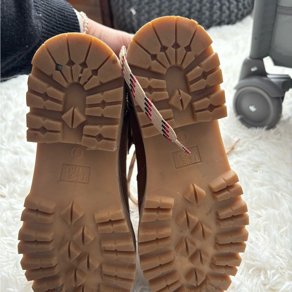 Time and Tru boots - Picture 4 of 4